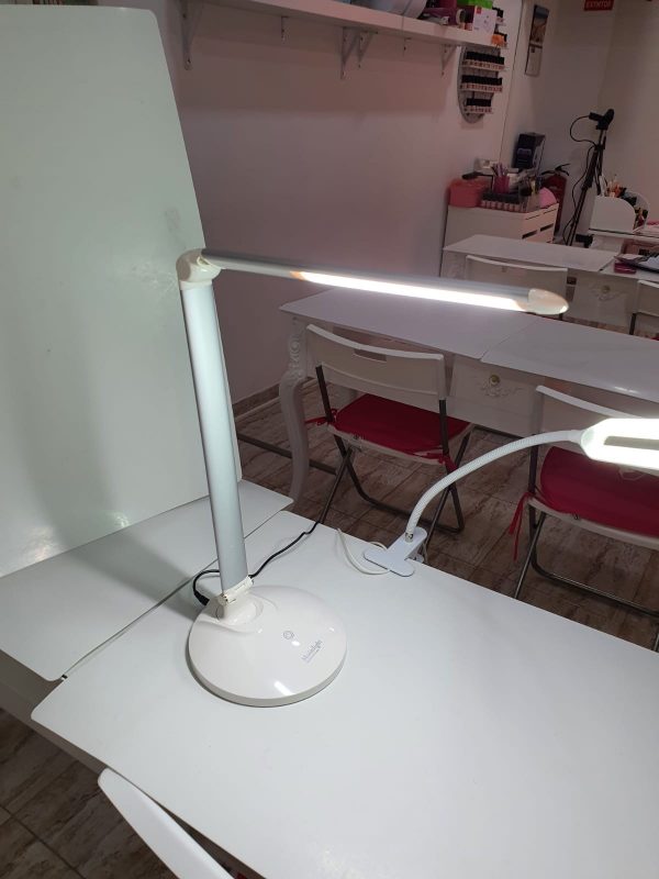 lampara led de mesa