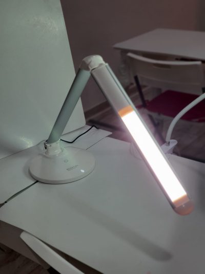 lampara led de mesa - Imagen 3