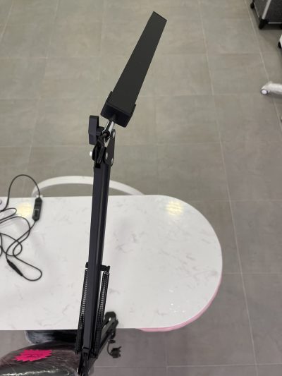LAMPARA FLEXIBLE CON PINZA - Imagen 6