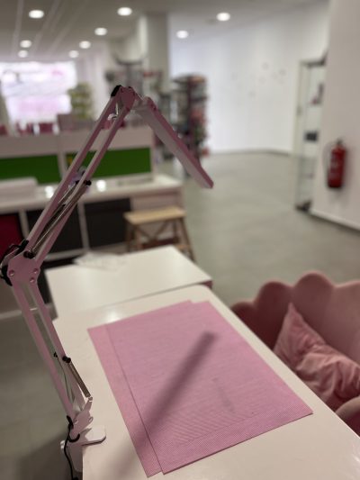 LAMPARA FLEXIBLE CON PINZA - Imagen 9