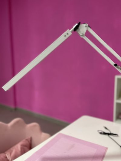 LAMPARA FLEXIBLE CON PINZA - Imagen 12